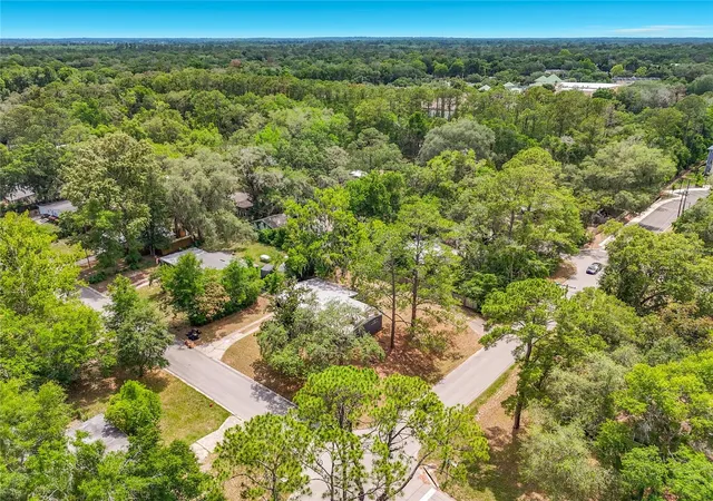 2nd image of 414 Nw 36th Ter, Gainesville, FL 32607 | MLS# GC541266