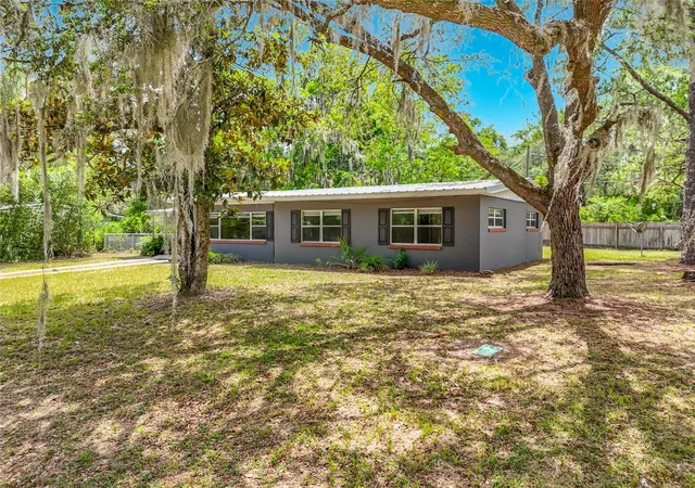 5th image of 414 Nw 36Th Ter, Gainesville, FL 32607 | MLS# GC541266