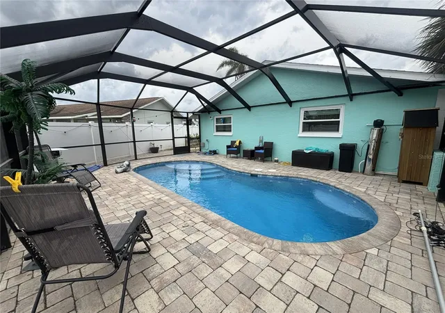 Photo 4 of Single family home for sale at 1002 Silver Palm Way, Apollo Beach, FL 33572 | MLS# TB8520007 | Listing updated on 2026-07-13