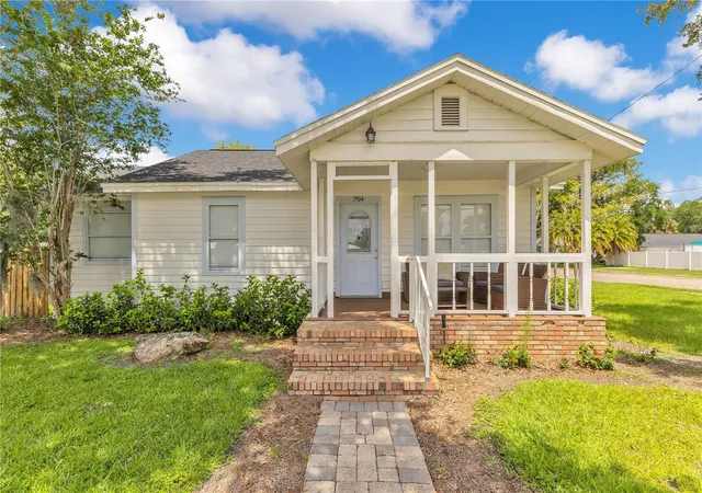 Single family home for sale at 704 S Clyde Ave, KISSIMMEE, FL 34741 | MLS# S5152030