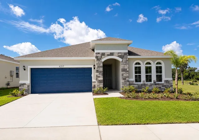 1st image of 6217 Sanders Grove Cir, Okahumpka, FL 34762 | MLS# G5113912