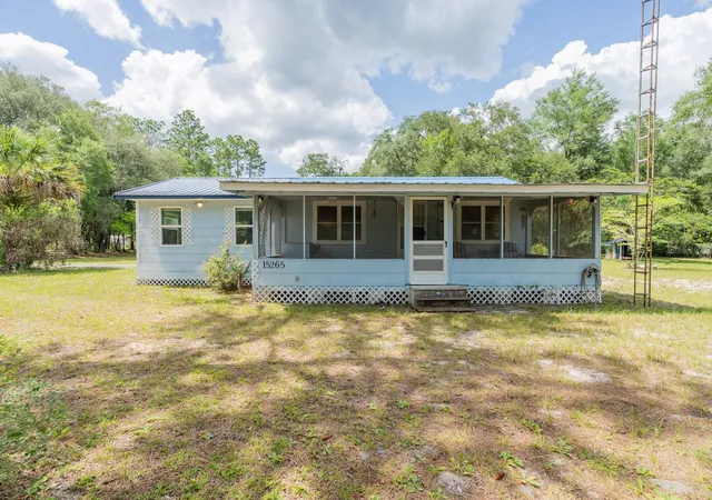 Homes for sale in Fort Mc Coy, FL | 15265 Country Club Blvd, Fort Mc Coy, FL 32134 | MLS# OM726790