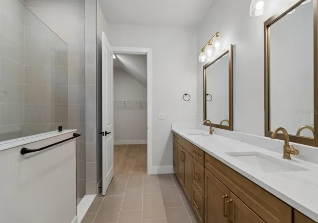 Photo 21 of Single family home for sale at 1002 W Charter St, TAMPA, FL 33602 | MLS# TB8520046 | Listing updated on 2026-10-03