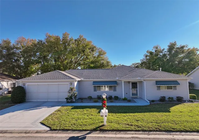 1st image of 9921 Se 138th Loop, Summerfield, FL 34491 | MLS# OM726796