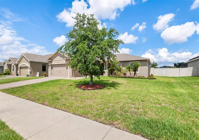 2nd image of 444 Lake View Wy, Auburndale, FL 33823 | MLS# L4962827