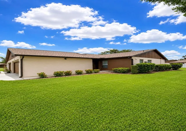 Homes for sale in Nokomis, FL | 1705 Curry Trl #32, Nokomis, FL 34275 | MLS# N6144740