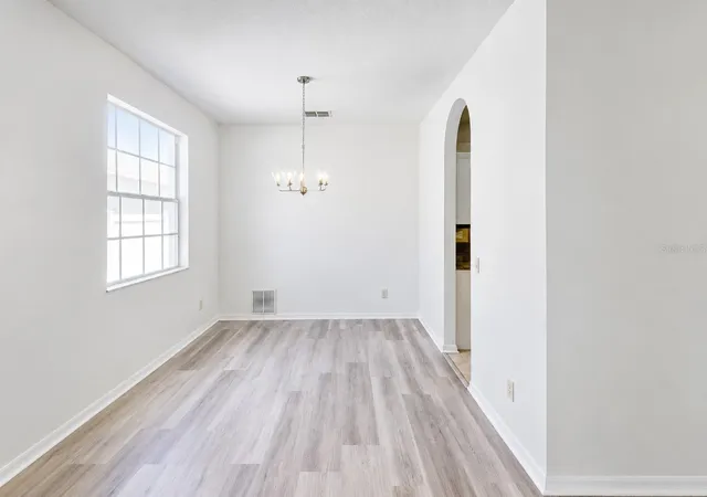 3rd image of 30612 Palmerston Pl, Wesley Chapel, FL 33545 | MLS# O6417566