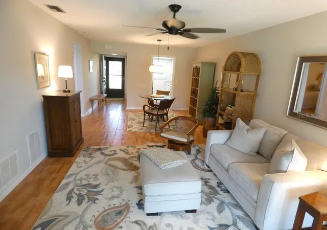 2nd image of 1701 Pinehurst Rd #9G, Dunedin, FL 34698 | MLS# W7886804