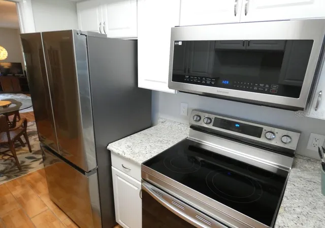 3rd image of 1701 Pinehurst Rd #9G, Dunedin, FL 34698 | MLS# W7886804