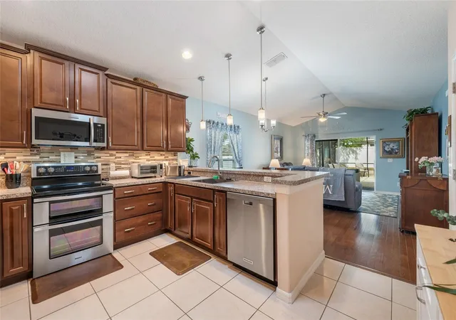 Homes for sale in Clermont, FL | 10226 Lenox St, Clermont, FL 34711 | MLS# S5152043