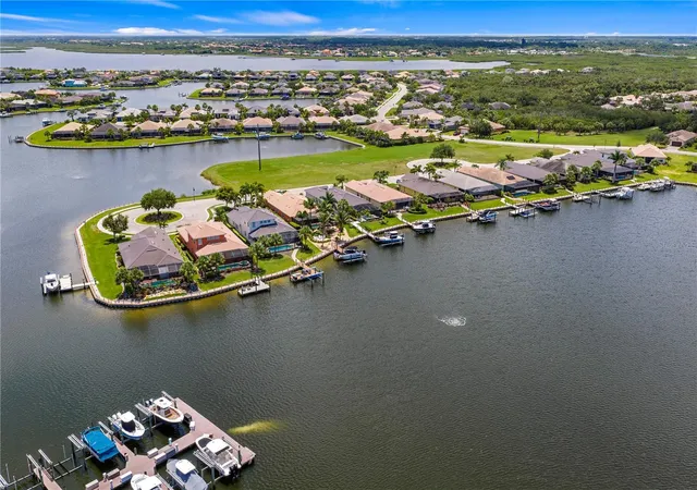 Homes for sale in Bradenton, FL | 1139 Riverscape St #2, Bradenton, FL 34208 | MLS# A4697303