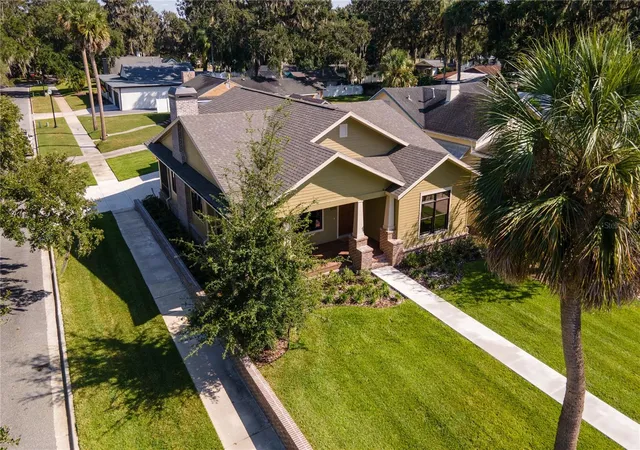 2nd image of 1000 S 9th St, Leesburg, FL 34748 | MLS# G5113924