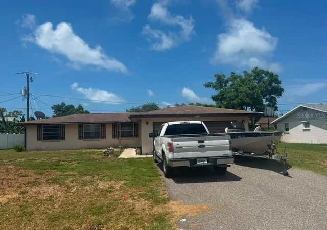 Photo 1 of Sale Pending at 4224 Mercury Rd, Venice, FL 34293 | MLS# A4697304 | Listing updated on 2026-08-19