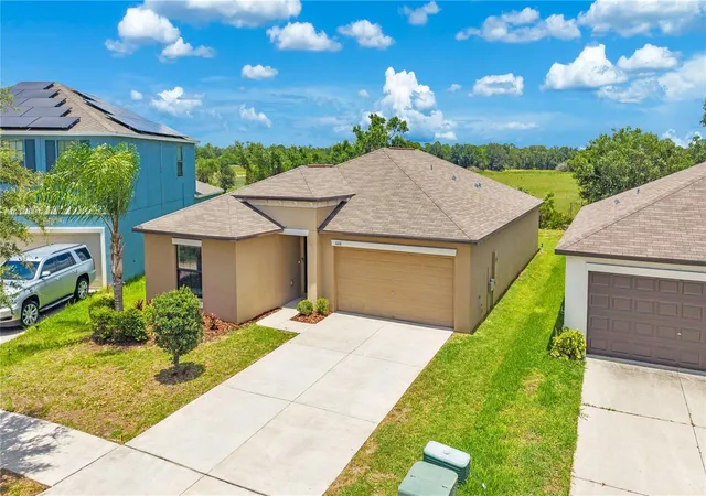 Photo 2 of Single family home for sale at 10116 Carloway Hills Dr, Wimauma, FL 33598 | MLS# O6417590 | Listing updated on 2026-09-01