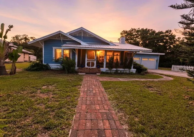 3rd image of 1102 N Arcadia Ave, Arcadia, FL 34266 | MLS# A4697319