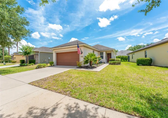 Photo 1 of Single family home for sale at 9098 Sw 70th Loop, Ocala, FL 34481 | MLS# OM726813 | Listing updated on 2026-09-25