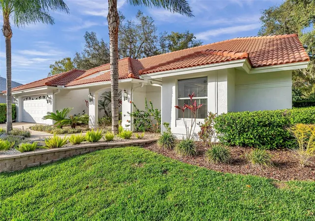 3rd image of 5473 Blue Heron Ln, Wesley Chapel, FL 33543 | MLS# TB8520132