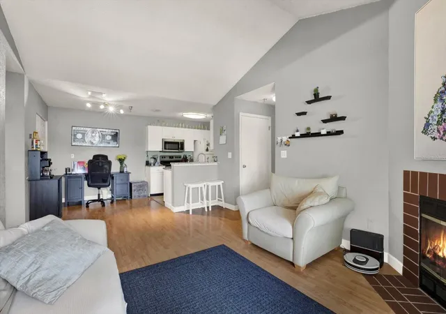 Photo 4 of Condo for sale at 10265 Gandy Blvd N #906, St Petersburg, FL 33702 | MLS# TB8520133 | Listing updated on 2026-08-21