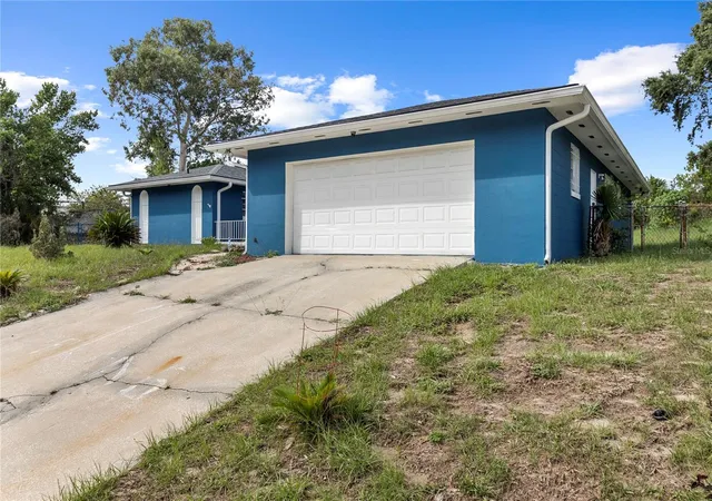Photo 3 of Single family home for sale at 1700 Needlewood Ln, Orlando, FL 32818 | MLS# O6417629 | Listing updated on 2026-10-07