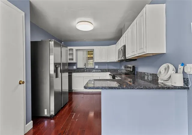 Photo 4 of Single family home for sale at 1700 Needlewood Ln, Orlando, FL 32818 | MLS# O6417629 | Listing updated on 2026-10-07