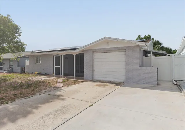Photo 3 of Single family home for sale at 6835 Mesa Verde St, Port Richey, FL 34668 | MLS# W7886808 | Listing updated on 2026-06-17