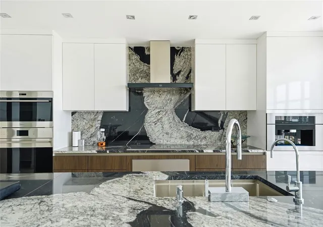 Photo 3 of Condo for sale at Mirador Del Parque Sergio Cuevas & Juan B Rodriguez #17, San Juan, PR 00918 | MLS# PR9122158 | Listing updated on 2026-06-18