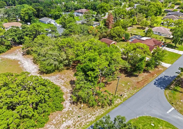 5th image of 1228 Staten Ave, Spring Hill, FL 34609 | MLS# W7886812