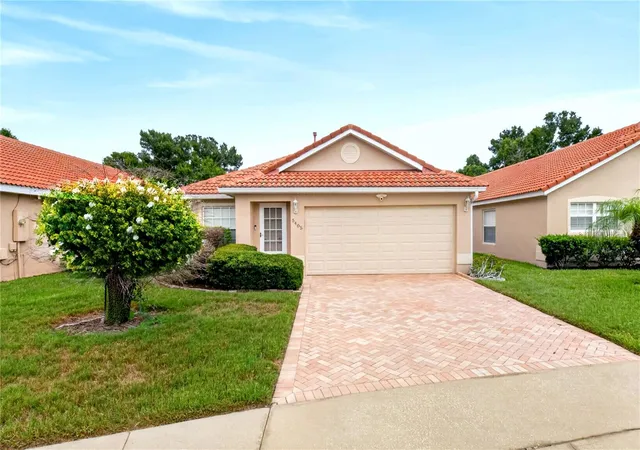 Photo 2 of Single family home for sale at 5405 Watervista Dr, Orlando, FL 32821 | MLS# O6417641 | Listing updated on 2026-09-14