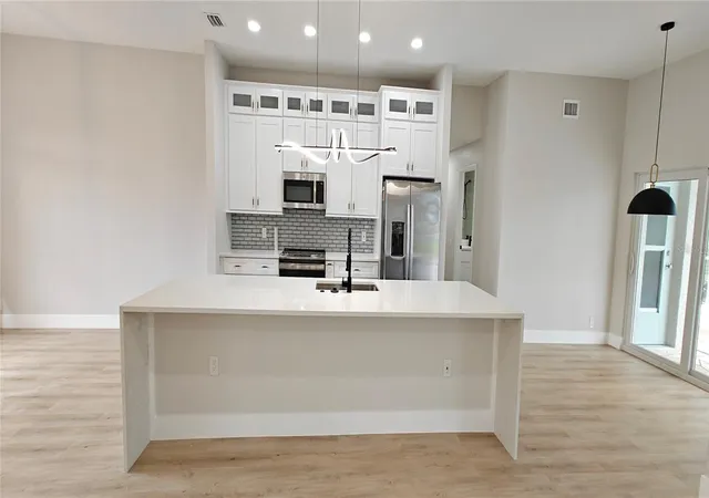 Photo 3 of Single family home for sale at 2531 Pebble Crk Pl, Port Charlotte, FL 33948 | MLS# C7527451 | Listing updated on 2026-07-14
