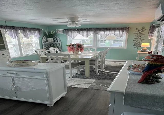 4th image of 1413 24Th Ave W, Bradenton, FL 34205 | MLS# A4697332