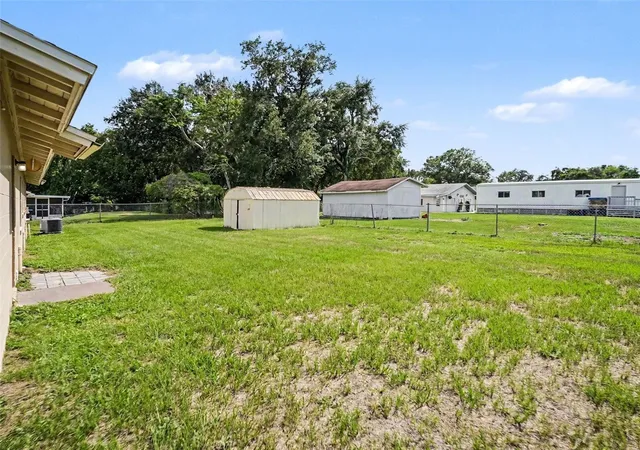 Photo 19 of Single family home for sale at 3255 Kelvington Dr, ORLANDO, FL 32810 | MLS# O6417658 | Listing updated on 2026-09-30