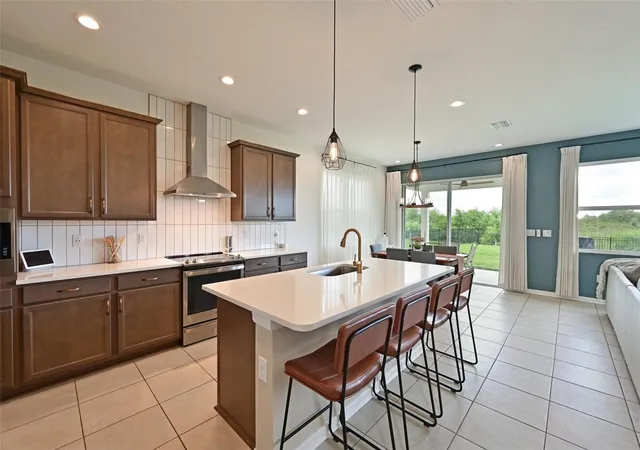 Photo 4 of Single family home for sale at 11124 Moonsail Dr, Parrish, FL 34219 | MLS# A4697337 | Listing updated on 2026-09-21