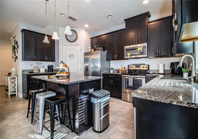 Photo 3 of Townhouse for sale at 13886 Arclid St, Orlando, FL 32832 | MLS# O6417665 | Listing updated on 2026-09-23