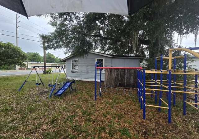 2nd image of 515 & 519 Ronald Reagan Pkwy, Davenport, FL 33896 | MLS# A4697344