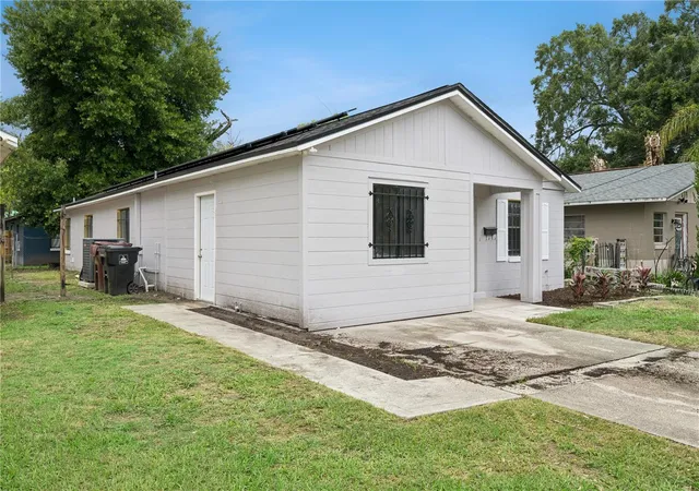 Photo 1 of Single family home for sale at 716 Grove Ave, Orlando, FL 32805 | MLS# O6417688 | Listing updated on 2026-10-24