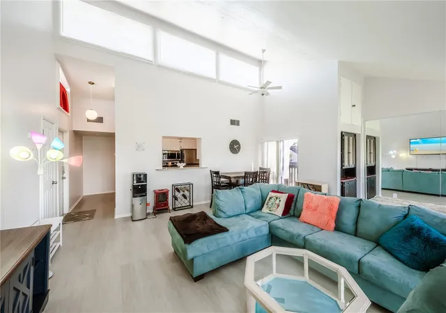 Listing Photo 5 - Condo for sale in building located at 722 White Pine Tree Rd, VENICE, FL 34285 - Unit #82