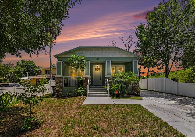 Photo 1 of Single family home for sale at 701 E Hollywood St, Tampa, FL 33604 | MLS# TB8520199 | Listing updated on 2026-07-19