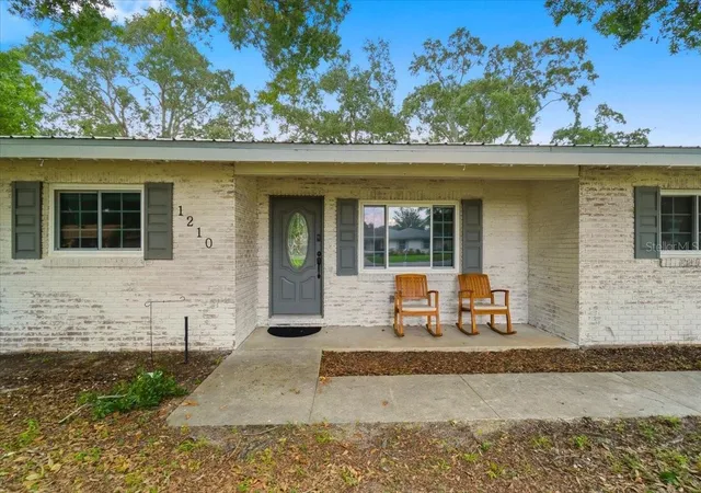 Homes for sale in Auburndale, FL | 1210 Carol Ave, Auburndale, FL 33823 | MLS# L4962846