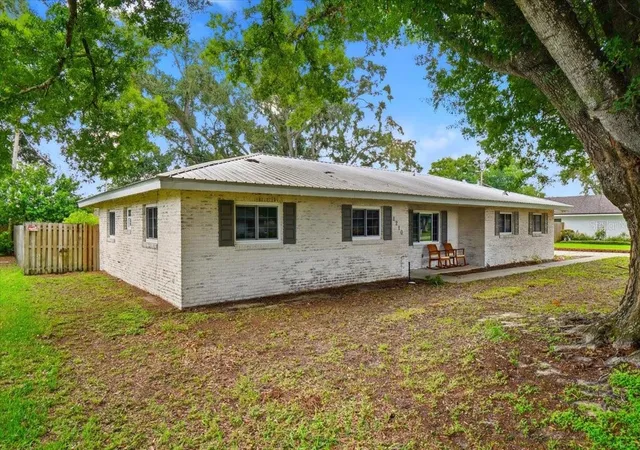 Homes for sale in Auburndale, FL | 1210 Carol Ave, Auburndale, FL 33823 | MLS# L4962846