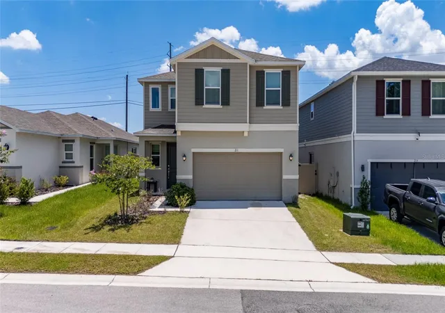 Photo 1 of Single family home for sale at 211 Ash Way, Auburndale, FL 33823 | MLS# S5152065 | Listing updated on 2026-10-03