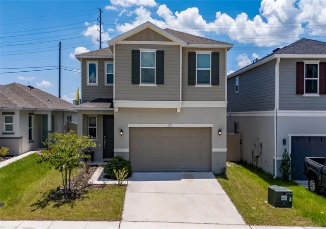 Photo 4 of Single family home for sale at 211 Ash Way, Auburndale, FL 33823 | MLS# S5152065 | Listing updated on 2026-10-03