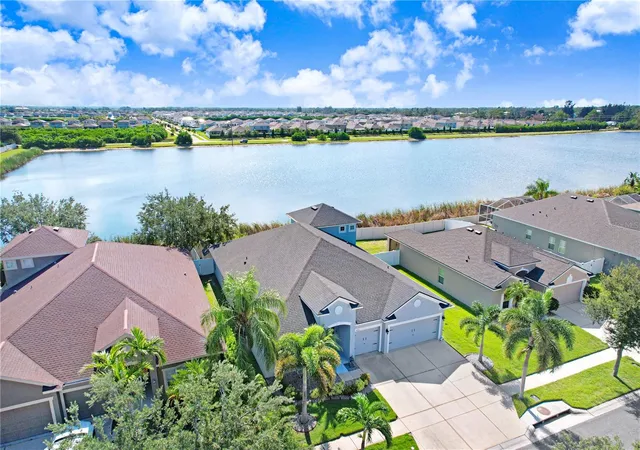 Photo 3 of Single family home for sale at 433 York Dale Dr, Ruskin, FL 33570 | MLS# TB8520228 | Listing updated on 2026-09-16