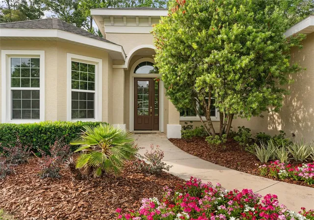 Photo 3 of Single family home for sale at 4117 SE 21st Street, Ocala, FL 34471 | MLS# OM726839 | Listing updated on 2026-07-22