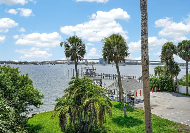 4th image of 900 S Peninsula Dr, Daytona Beach, FL 32118