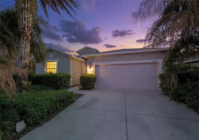 1st image of 2220 Barrington Loop, Davenport, FL 33837 | MLS# O6417724