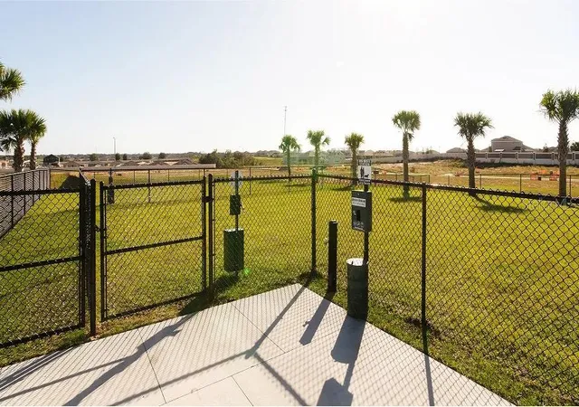 28th image of 2220 Barrington Loop, Davenport, FL 33837 | MLS# O6417724