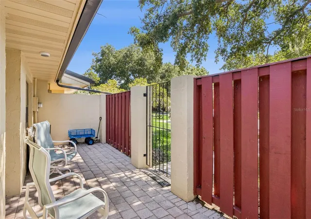 Photo 3 of Townhouse for sale at 664 Clubhouse Rd, Winter Haven, FL 33884 | MLS# P4939078 | Listing updated on 2026-06-20