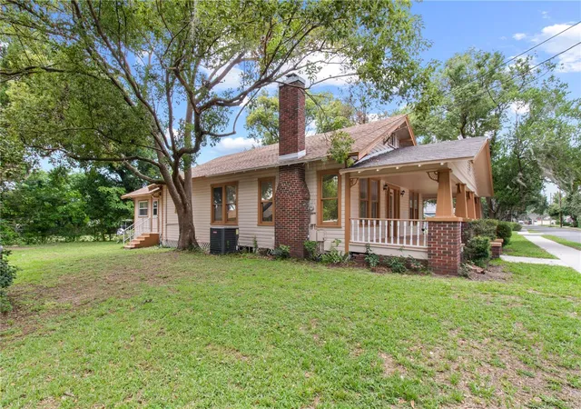 5th image of 907 N Clark St, Plant City, FL 33563 | MLS# TB8520243