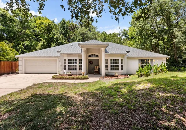 Photo 3 of Single family home for sale at 1420 Mirkwood Cvs, Oviedo, FL 32765 | MLS# O6417740 | Listing updated on 2026-10-06