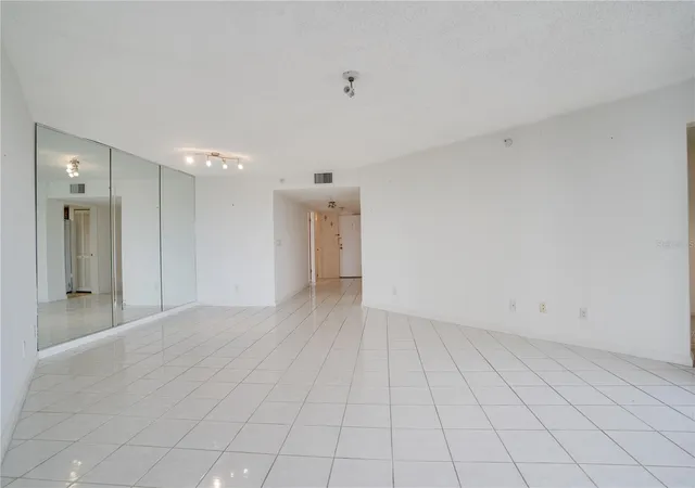 5th image of 5940 Pelican Bay Plz S #504, Gulfport, FL 33707 | MLS# TB8520252